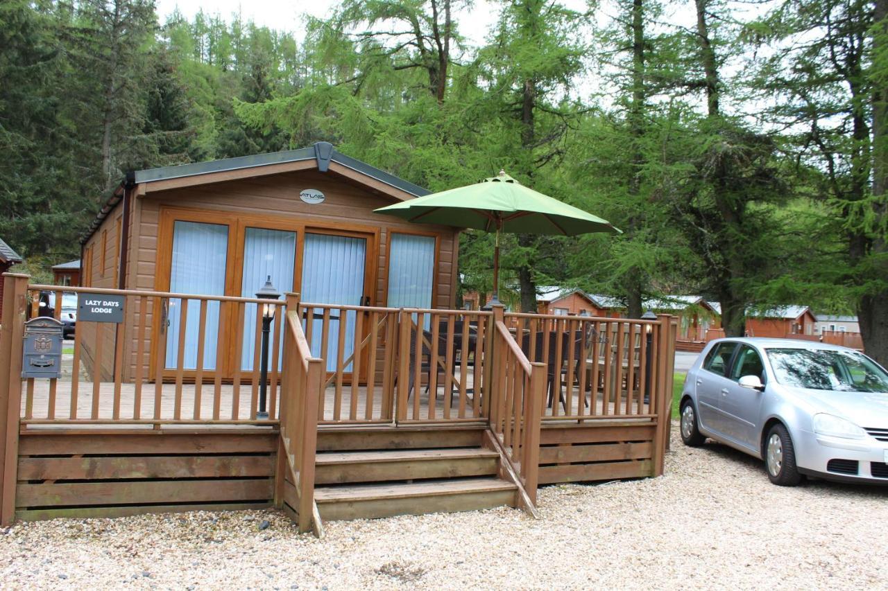Glendevon Lazy Days Lodge מראה חיצוני תמונה